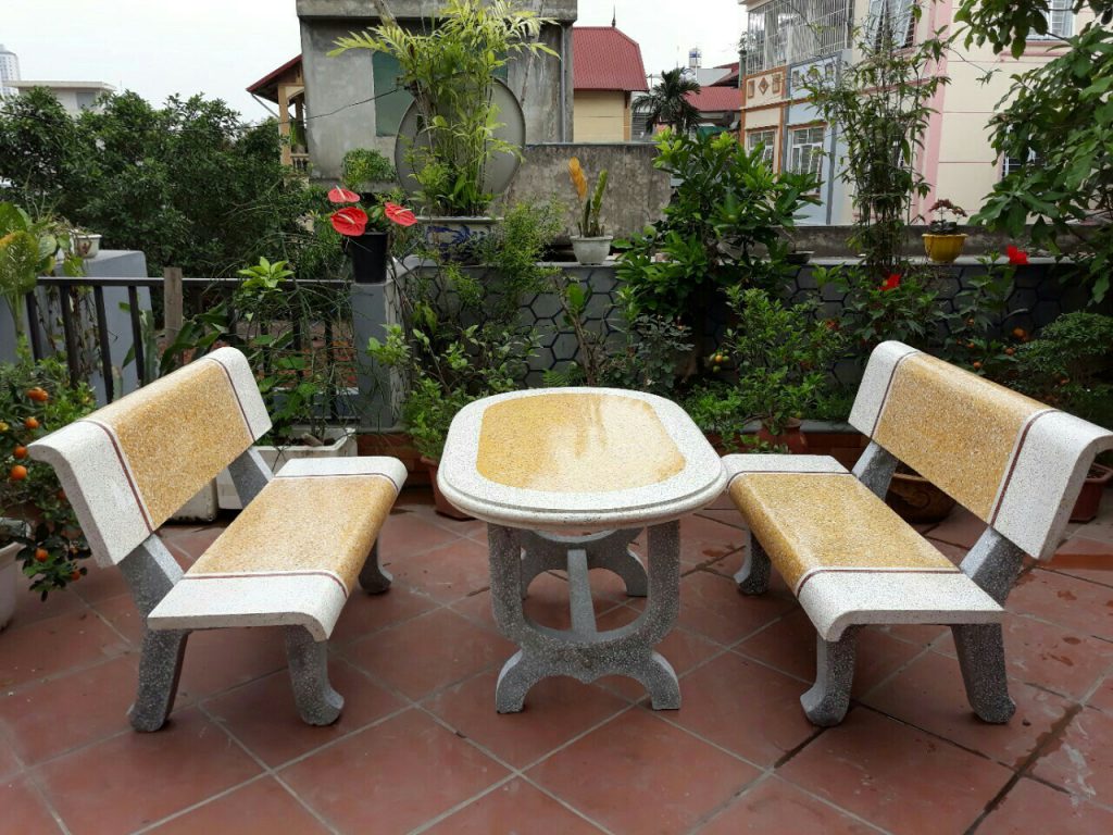 bàn ghế đá sân vườn