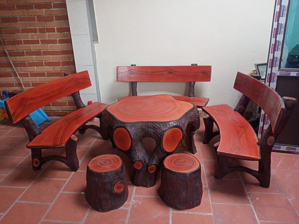 bàn ghế giả gỗ